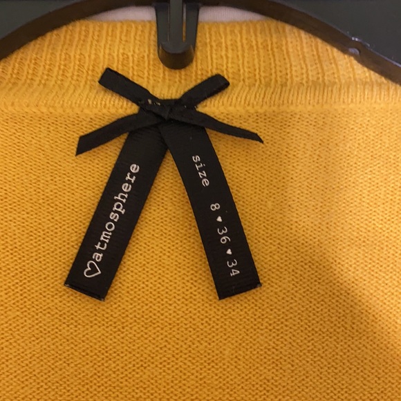 Mustard sweater - Picture 2 of 2